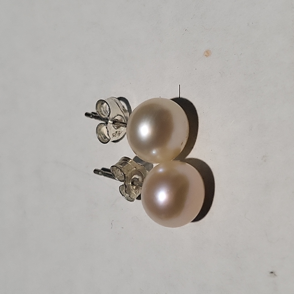 Pearl earrings